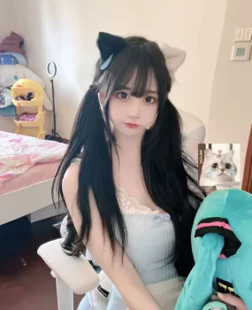 电竞酒店前台收银员小姐姐最爱COS温柔听话